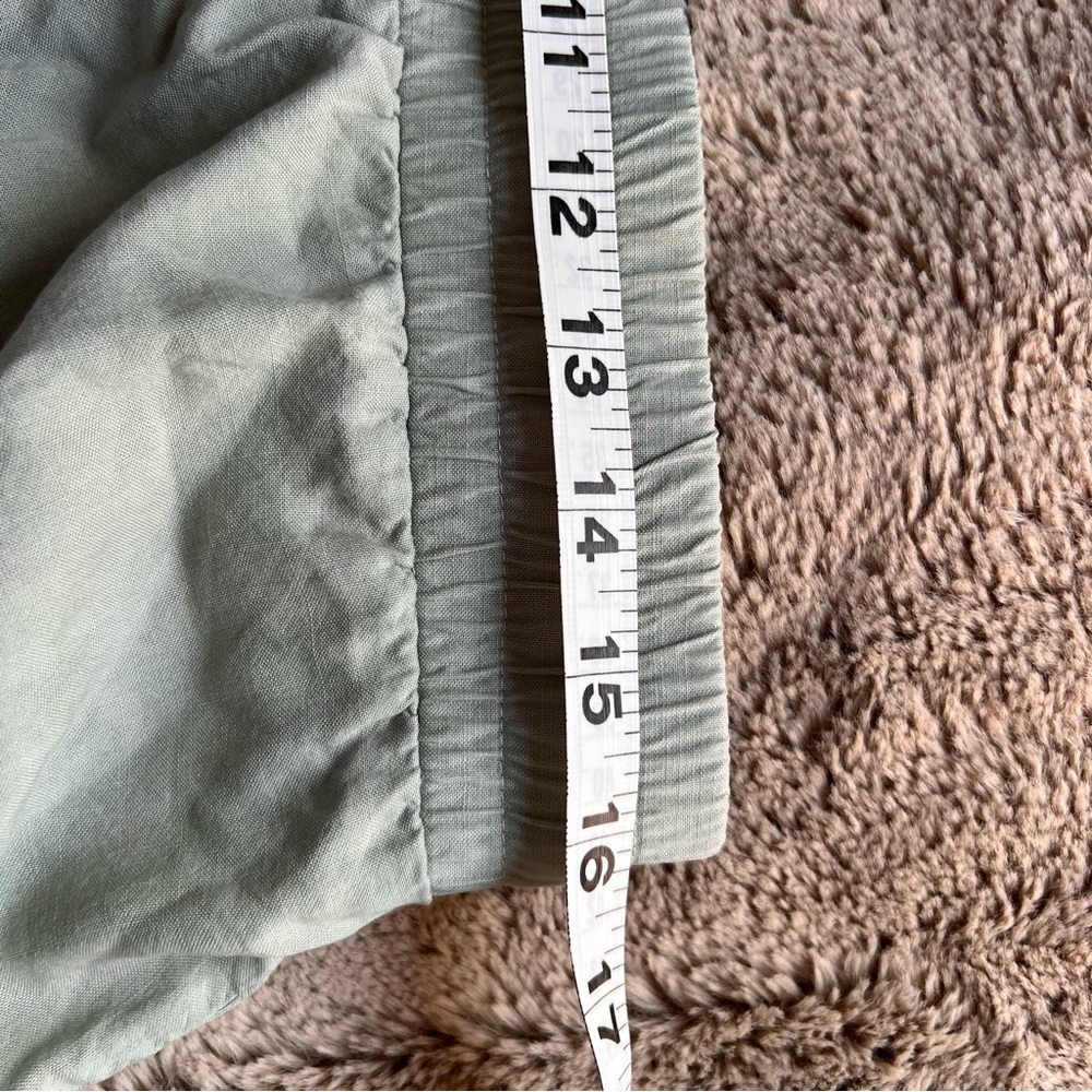 Cloth and stone - Picture 7 of 10
